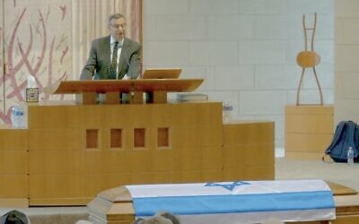 Rabbi Doug Alpert speaks at the funeral of Sarah Milgrim at Congregation Beth Torah in Overland Park, Kansas, on May 27, 2025. (Screenshot)